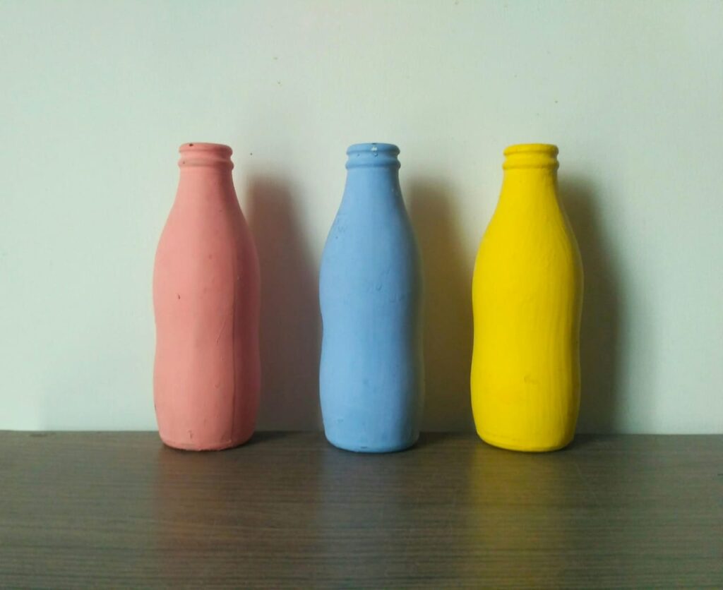 Waste bottle Decoration  -  Easiest & Cheapest Decoration ideas for living room (myarticle.co.in)